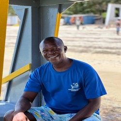 Tropical Diving Crew Member